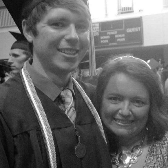 Meet your Posher, Theresa - Picture 2 of 16